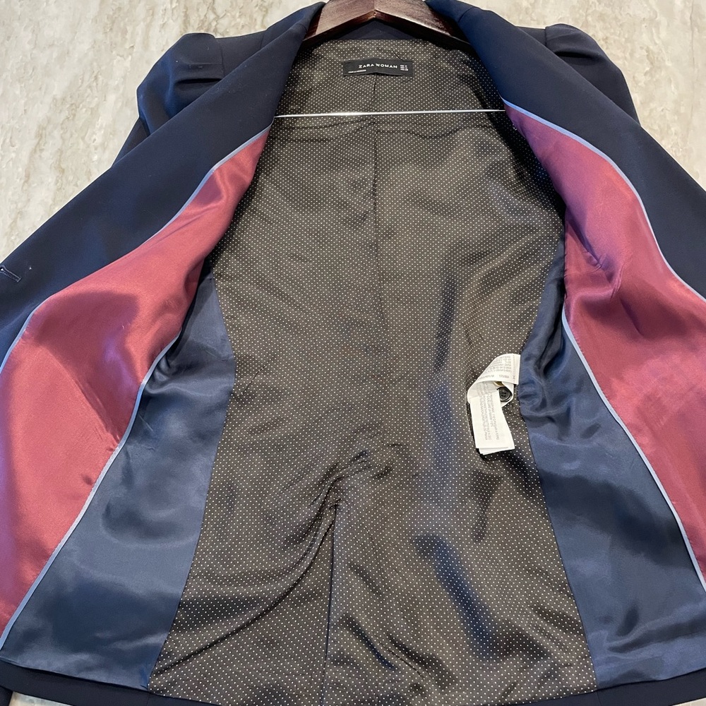 Zara navy puffer blazer gold button - Picture 2 of 7